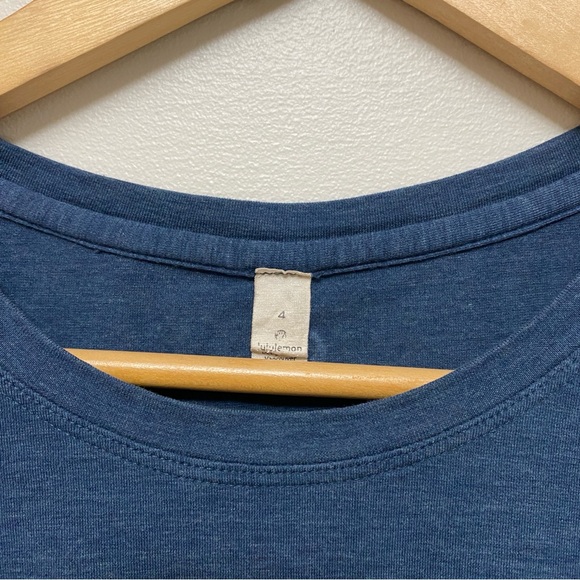 Lululemon Pleats & Thank You Short Sleeve Heathered Ink Blue - Picture 5 of 6